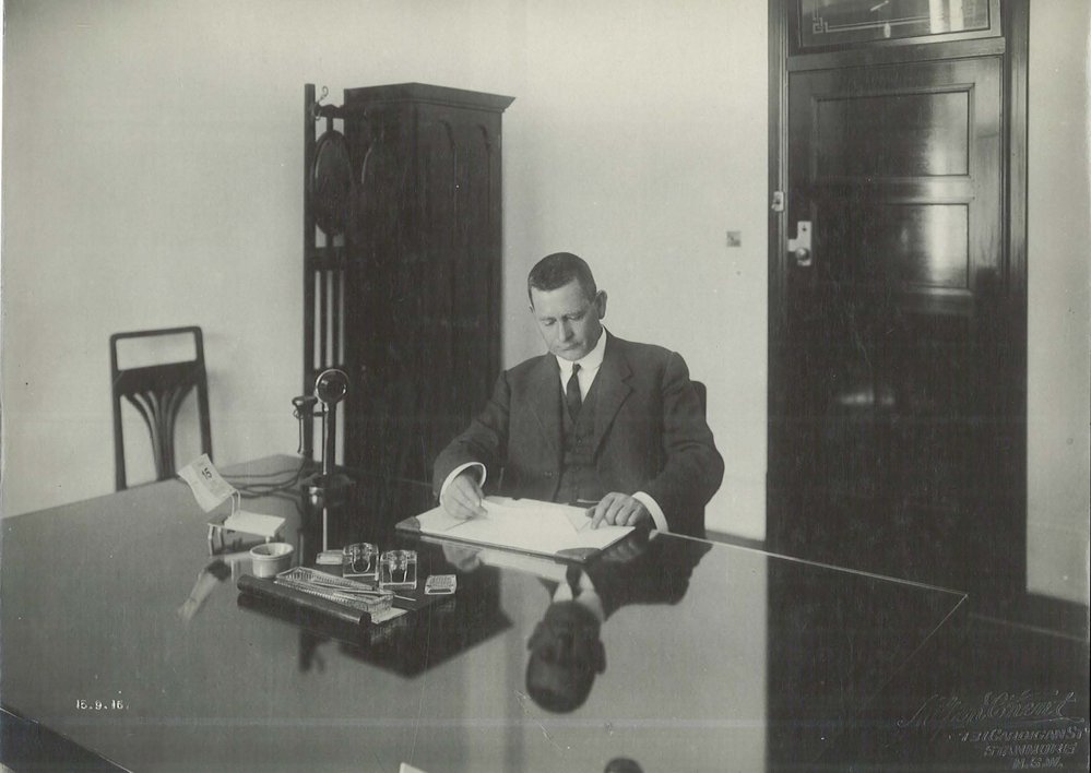 Commonwealth Bank Staff James Kell 15 September 1916 plate 340 