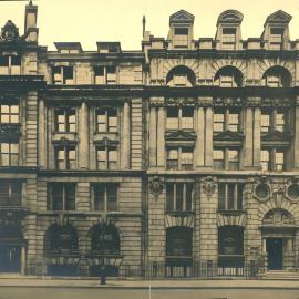 London - Premises, 36-41 New Broad St.: exterior 1916