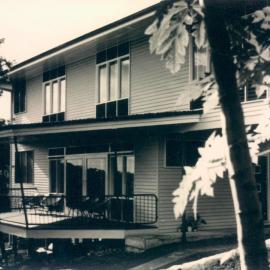Bank - Premises - Branches - Port Moresby - Exterior - Lot 11 Ogoa Street - Research Officer's residence - c.1962