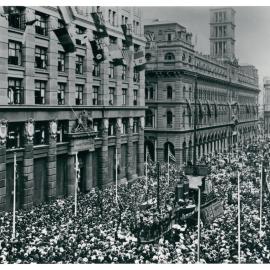 Commonwealth Bank of Australia - Head Office cnr Pitt Street & Martin Place - Armistice Celebrations in Moore Street (now Martin Place) also shows the exterior of Head Office - 12 November 1918