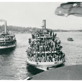 Second Peace Loan Campaign in NSW - Sculling Carnival, Parramatta River, Peace Loan Ferry boats - August - September 1920