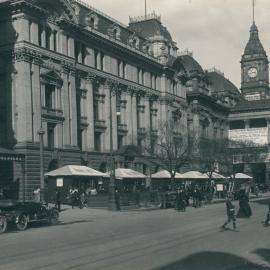 Second Peace Loan Campaign in Vic.- “Diggerville” Melbourne, outside Town Hall