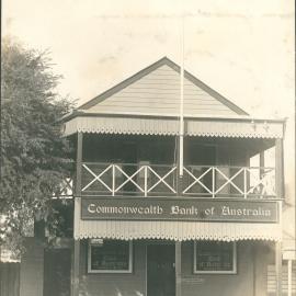 Commonwealth Bank - Branches - Bowen - Exterior - 1922 (plate 51)