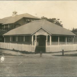Commonwealth Bank - Branches - Mount Morgan - Exterior - 1922 (plate 65)