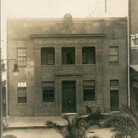 Commonwealth Bank - Branches - Manly - Exterior (plate 109)