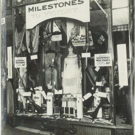 War Savings Week 8-13 October, 1917 - Window dressing competition: Edward Arnold and Co. (plate 124)