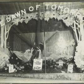 War Savings Week 8-13 October, 1917 - Window dressing competition: Grace Bros. (plate 131)