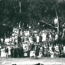 Commonwealth Bank - Head Office - Staff - Clifton Gardens reunion for returned soldiers - 10 January 1920 (plate 174)