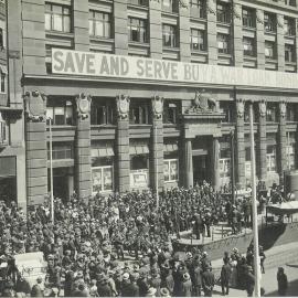 Seventh War Loan Campaign Activities in Sydney - Appeal from destroyer in Moore Street - 30 September 1918 (plate 262)