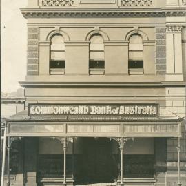 Commonwealth Bank - Branches - Maryborough - Exterior - 1915 (plate 277)