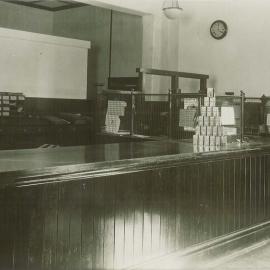 Commonwealth Bank - Branches - Geraldton - Interior - 1928 (plate 281)