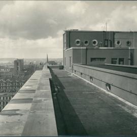 Commonwealth Bank - Head Office - Roof and view to east - 11 August 1916 (plate 364)