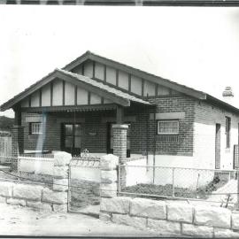 Commonwealth Bank - War Service Home - Wanganella Street, Balgowlah (side view) (plate 382)