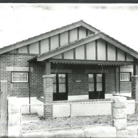 Commonwealth Bank - War Service Home - Wanganella Street,  Balgowlah (front view) (plate 383)