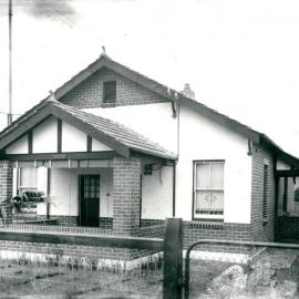 Commonwealth Bank - War Service Home - Weatherill Street, Ashfield (view i) (plate 385)