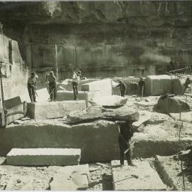 Commonwealth Bank - Head Office cnr Pitt Street & Martin Place - Construction - Cutting stone in quarry - 23 September 1915 (plate 397)