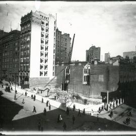 Commonwealth Bank - Head Office cnr Pitt Street and Martin Place - Construction - Between February-May 1914 (plate 408)