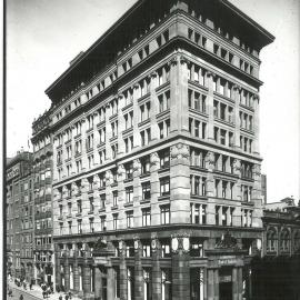 Commonwealth Bank - Head Office cnr Pitt Street & Martin Place - Exterior (view 2) - 15 September 1916 (plate 722)