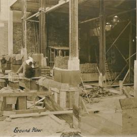 Commonwealth Bank - Head Office cnr Pitt Street & Martin Place - Construction - Start of masonry on Moore Street frontage - 11 January 1915 (plate 741)