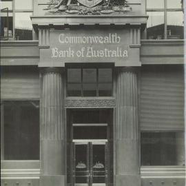 Commonwealth Bank - Head Office cnr Pitt Street & Martin Place - Exterior - Entrance door in Moore Street - 27 September 1916 (plate 770)