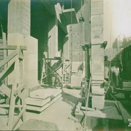 Melbourne - Premises, 367 Collins St. - Construction - Front entrance vestibule, setting of freestone masonry, flank view - 24 April 1923