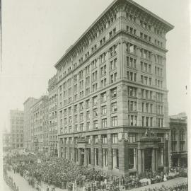 Head Office - Opening of new premises. 22 August 1916: Invited guests entering building, Pitt Street entrance (copy a)