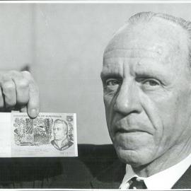 Coombs, HC - New five dollar note displayed for first time, at Press Conference - May 1967