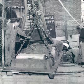 Melbourne Project - December 1961-September 1966 - Lifting 10" door from ramp to lift well No. 7 - 30 May 1964