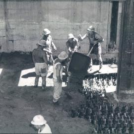New Head Office Building - June 1960-January 1963 - Pouring concrete floor at northern end of strongroom No. 2, 3rd basement - 18 January 1962