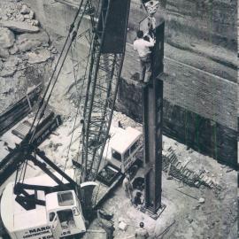 New Head Office Building - June 1960-January 1963 - Column section fitted to bedplate - 16 October 1961