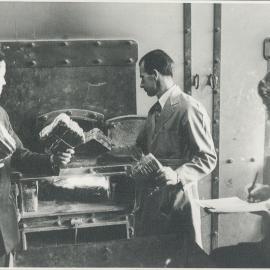 Note Issue Branch - Destruction of worn and soiled notes - 1956