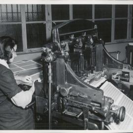 Note Printing Branch, Fitzroy - Perforating sheets of stamps - c.1960