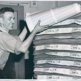 Note Printing Branch, Fitzroy - Attendant stacking stamps - 1961