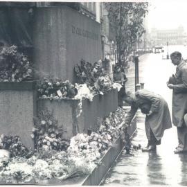 Sydney street scenes and buildings - Anzac Day - 1956