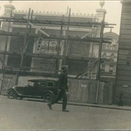 Premises - Government Savings Bank of NSW - Head Office 48-50 Martin Place - Construction - New sign nearing completion - 10 September 1924