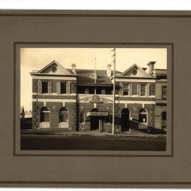 Premises - Government Savings Bank of NSW - Branches - Goulburn - (view 2) - c.1921
