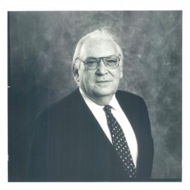 Staff - Individual officers - Board member - Sir Peter Abeles - 1989