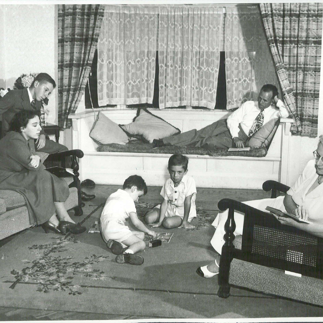 Research Guide: Family History Research
